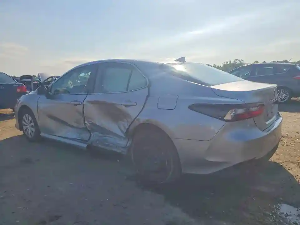 4T1C31AKXNU588382 2022 TOYOTA CAMRY-1