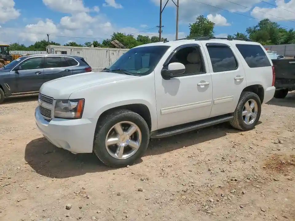 1GNSCAE00BR384043 2011 CHEVROLET TAHOE-0