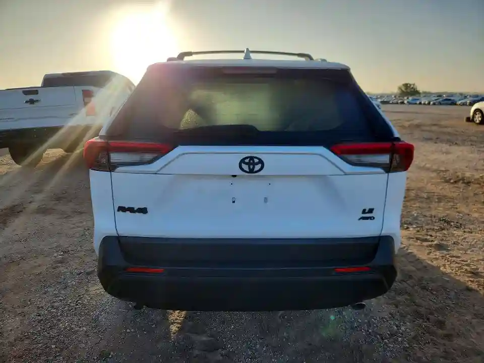 JTMH1RFV4KD511908 2019 TOYOTA RAV4-5