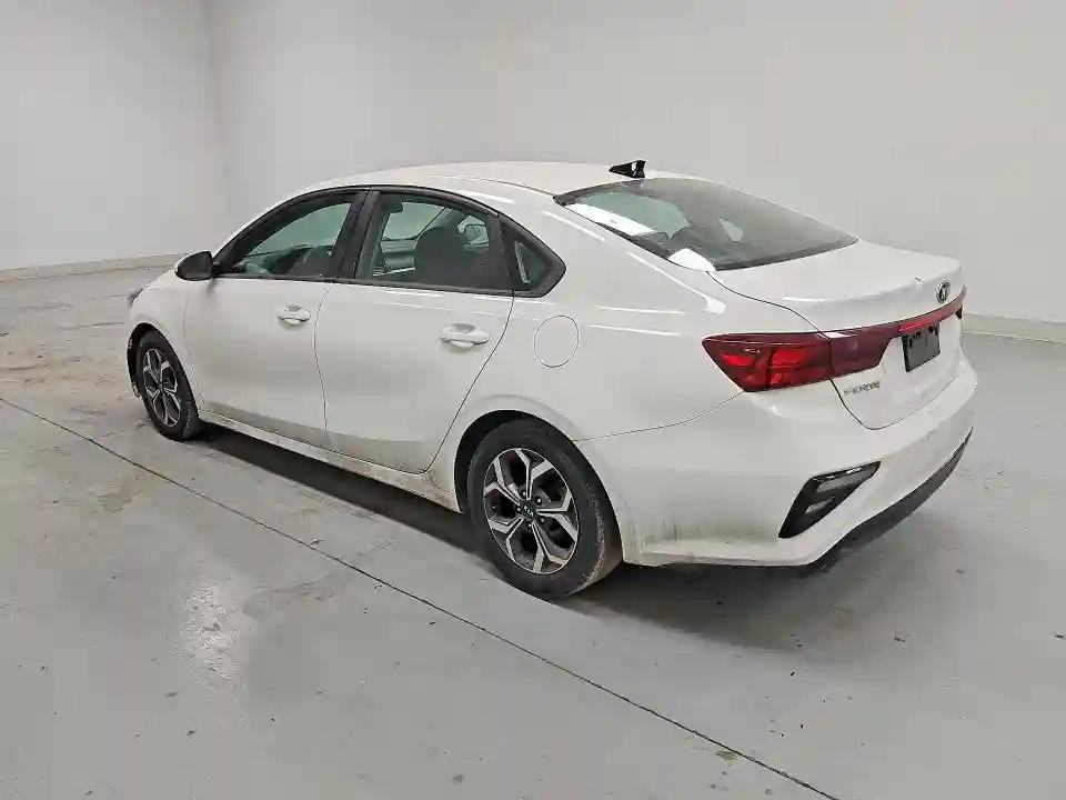 3KPF24AD4ME333747 2021 KIA FORTE-1