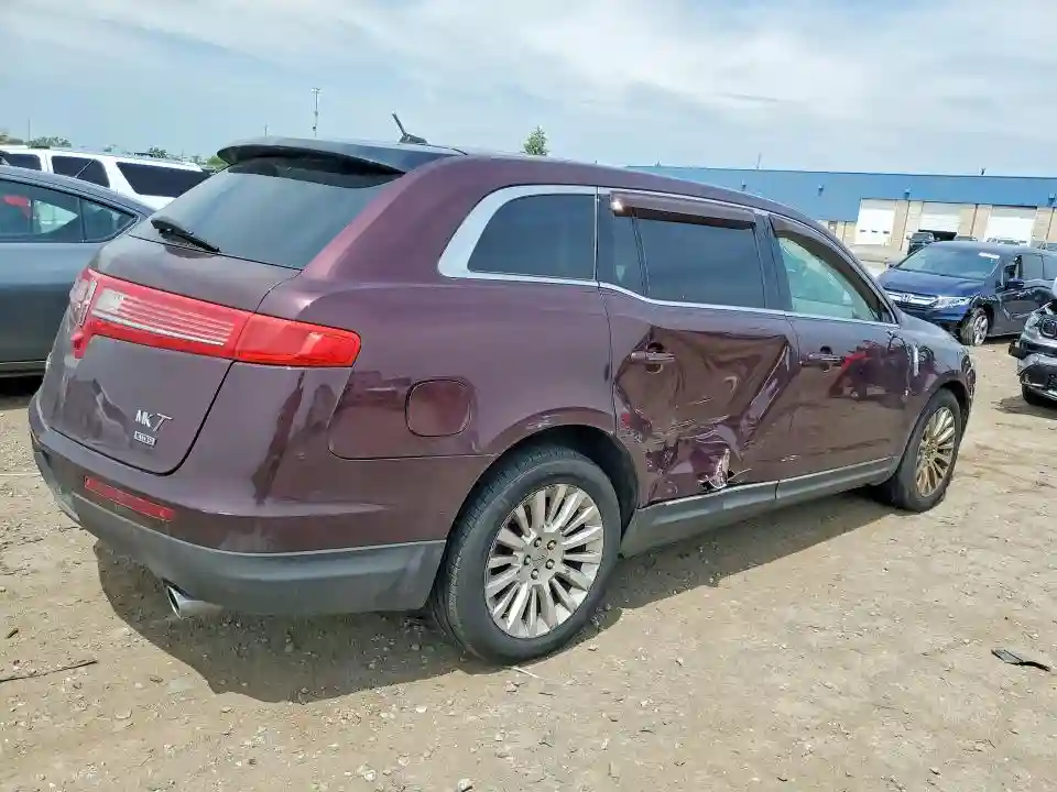 2LMHJ5AR6BBJ50805 2011 LINCOLN MKT-2