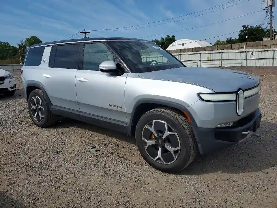 7PDSGABA3RN034071 2024 RIVIAN RIS-3