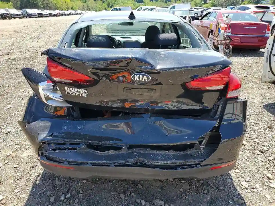3KPFL4A78JE280666 2018 KIA FORTE-5