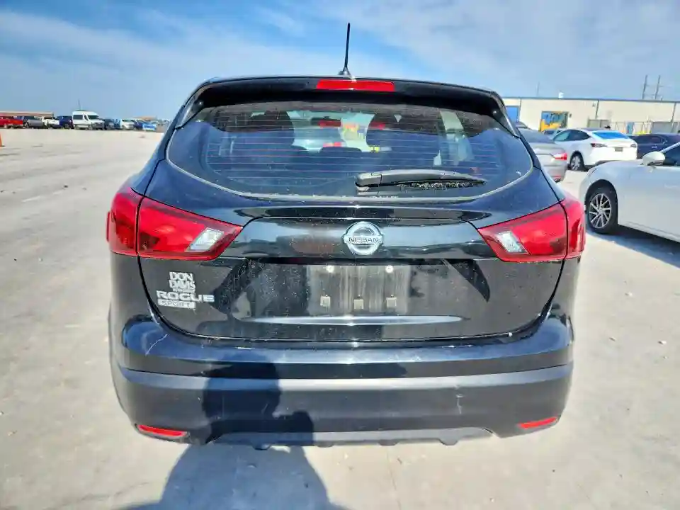 JN1BJ1CP6JW153259 2018 NISSAN ROGUE-5