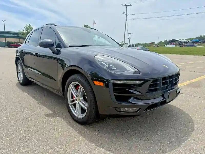 WP1AG2A51HLB56322 2017 PORSCHE MACAN-0