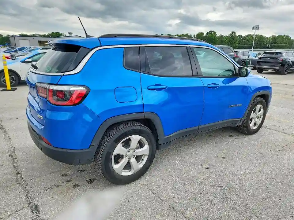3C4NJCBB2KT649615 2019 JEEP COMPASS-2