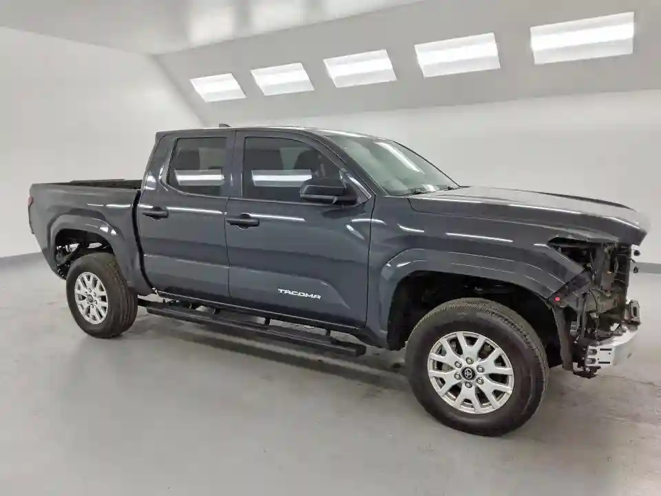 3TYKD5HN3ST028731 2025 TOYOTA TACOMA-3