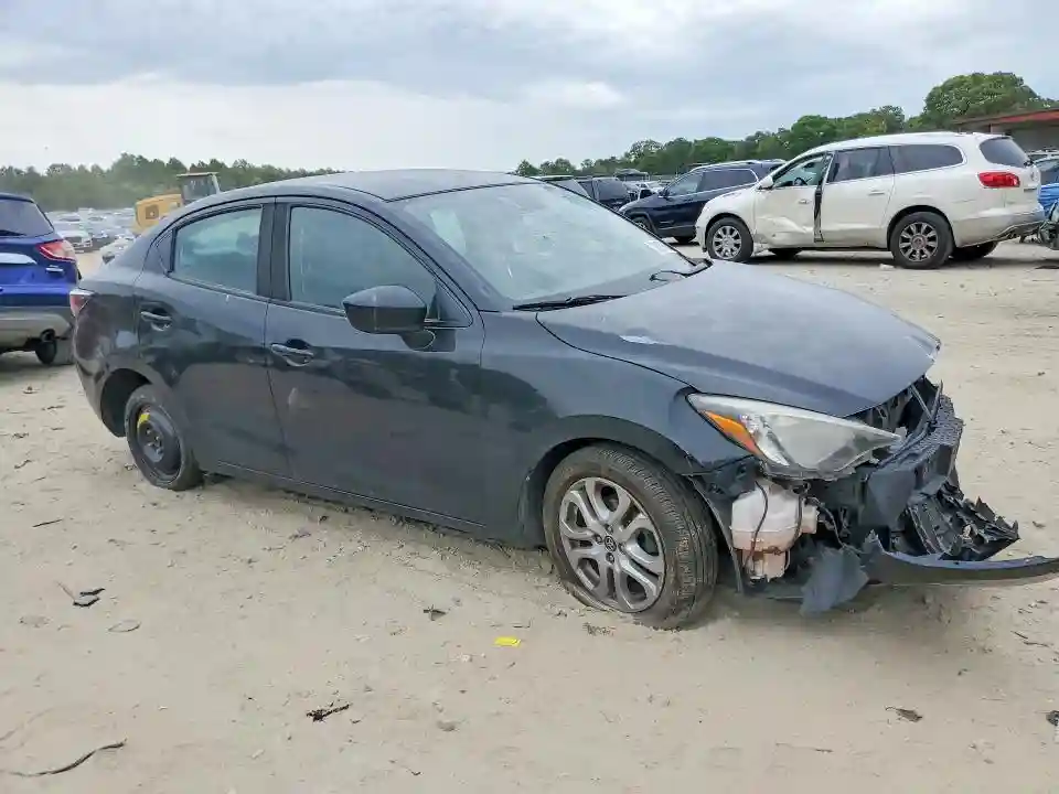 3MYDLBYV3HY182980 2017 TOYOTA YARIS IA B-3