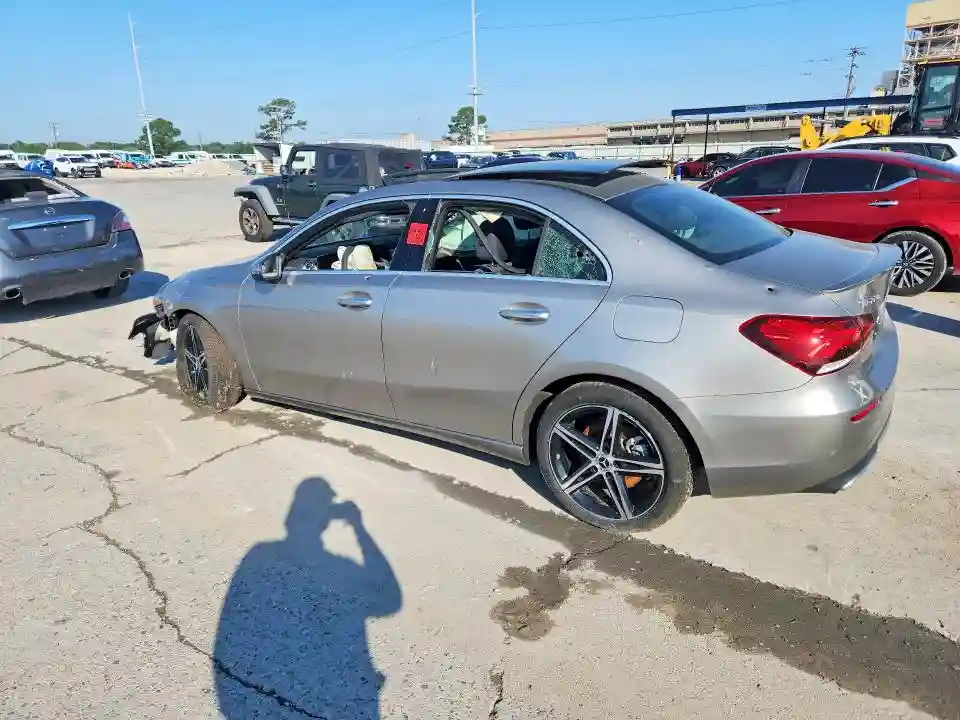 W1K3G4EB8LJ216919 2020 MERCEDES-BENZ A-CLASS-1