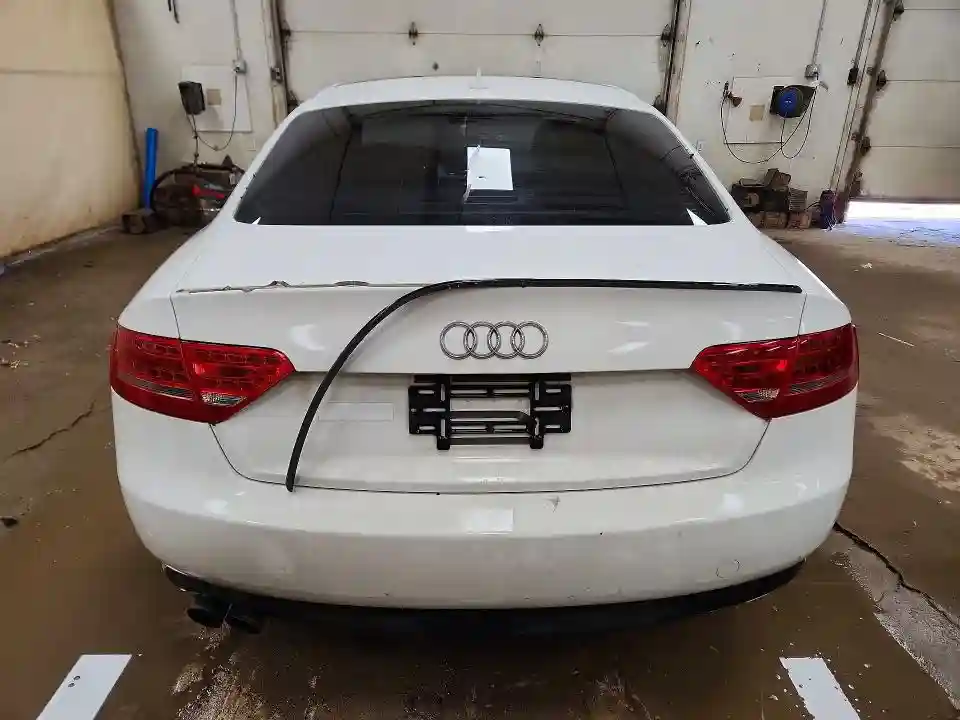 WAULFAFR2AA010612 2010 AUDI A5-5