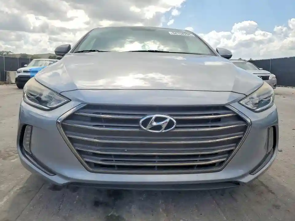 5NPD84LF3HH035650 2017 HYUNDAI ELANTRA-4