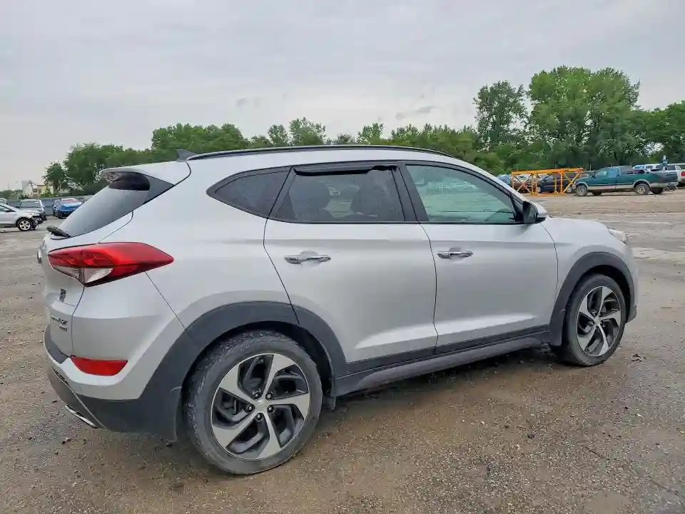 KM8J3CA2XGU088437 2016 HYUNDAI TUCSON-2