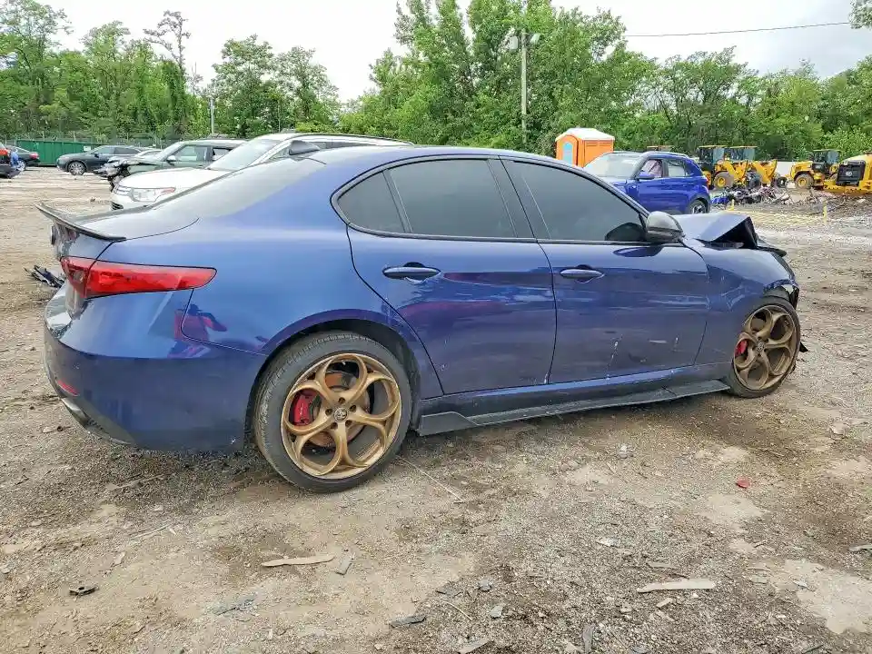ZARFANBN4K7616846 2019 ALFA ROMEO GIULIA-2