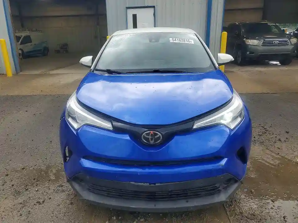 NMTKHMBX2JR055694 2018 TOYOTA C-HR-4