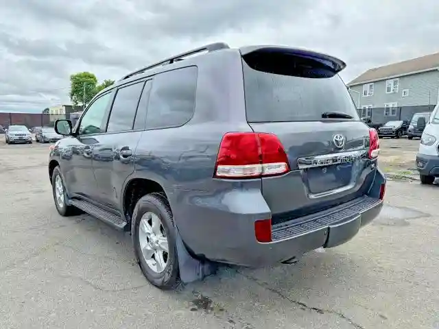 JTMHY7AJ1B4005151 2011 TOYOTA LAND CRUISER-2