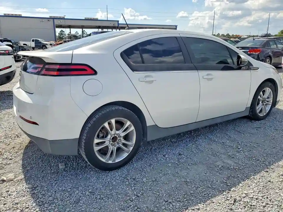 1G1RB6E44FU106624 2015 CHEVROLET VOLT-2