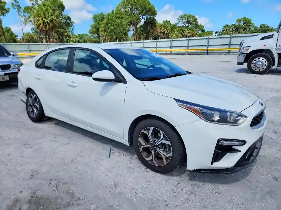 3KPF24AD0ME269609 2021 KIA FORTE LXS-3