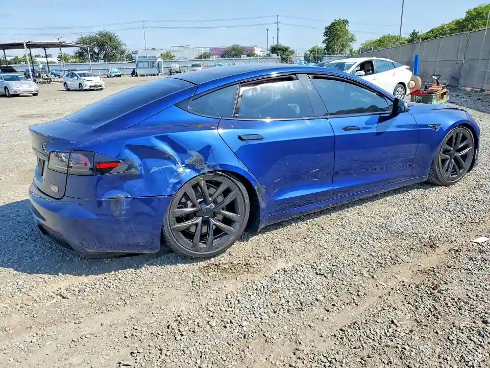 5YJSA1E55PF522246 2023 TESLA MODEL S-2