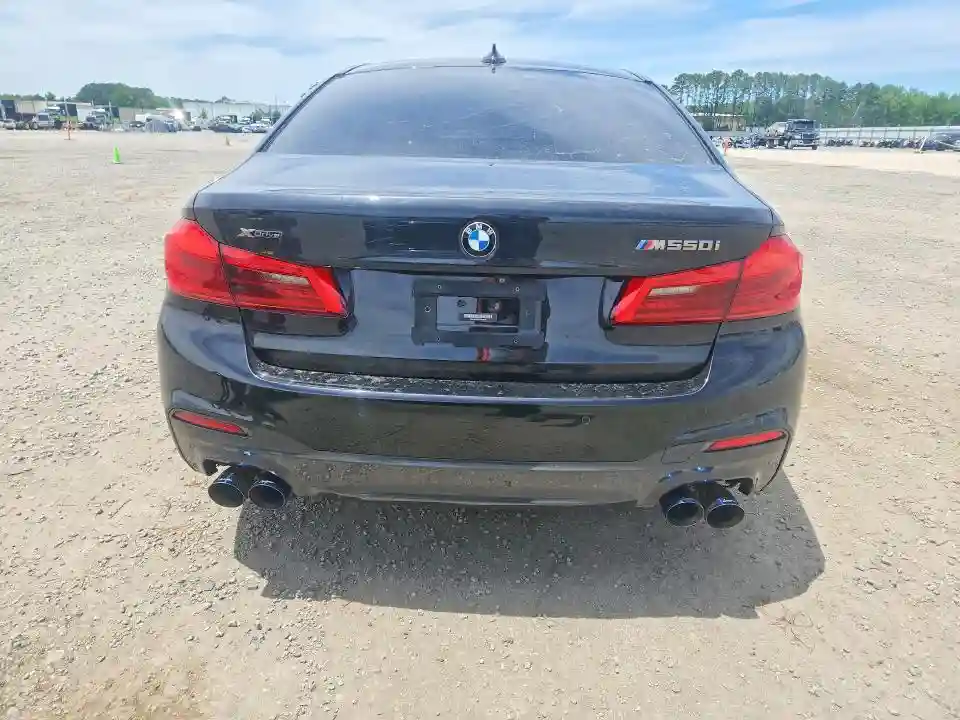 WBAJB9C50JG464583 2018 BMW M5-5