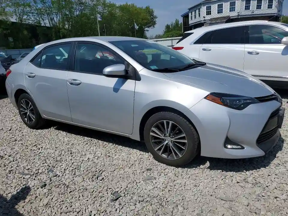 2T1BURHE3JC093881 2018 TOYOTA COROLLA-3
