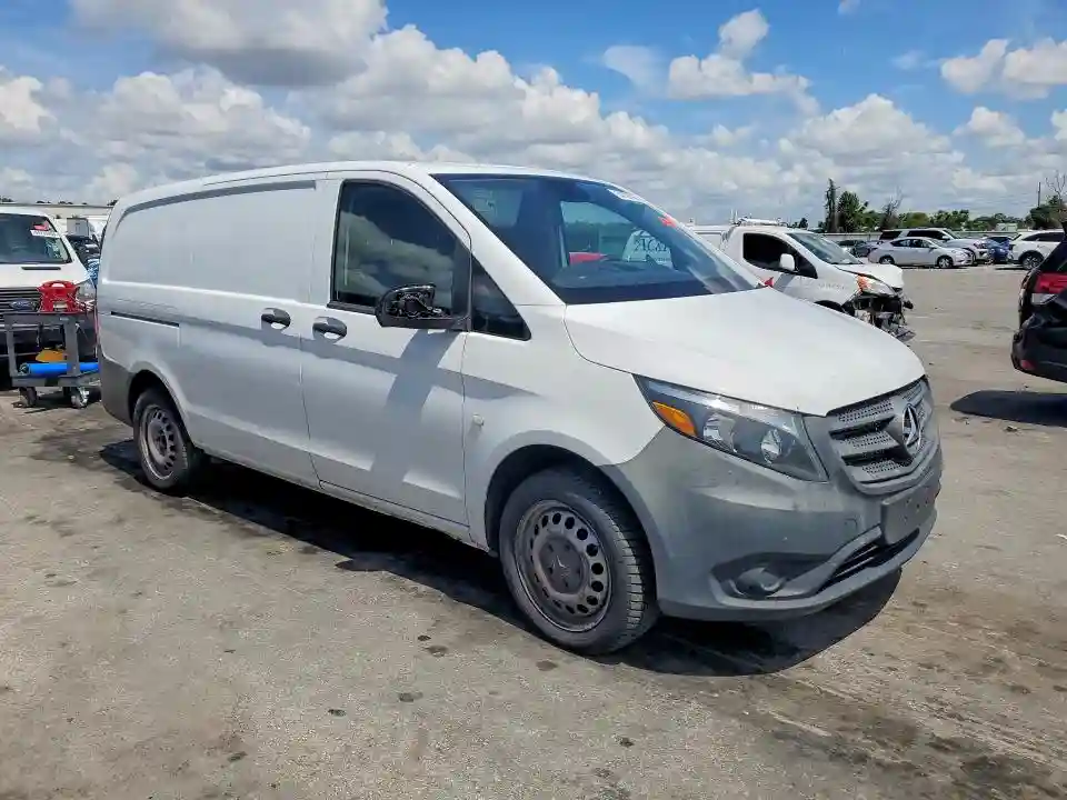 WD3PG2EA1H3228696 2017 MERCEDES-BENZ METRIS-3