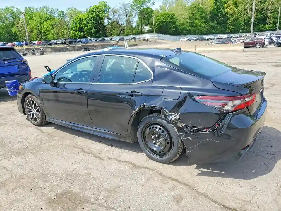 4T1T11AKXNU636582 2022 TOYOTA CAMRY-1