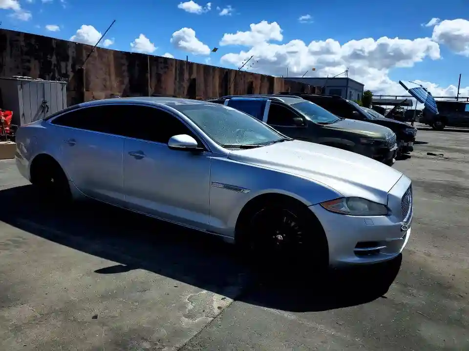 SAJWA2GZXE8V65468 2014 JAGUAR XJ-3