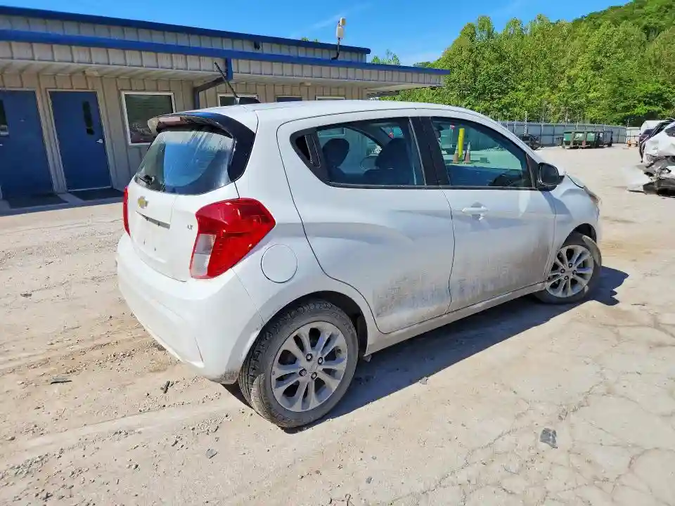 KL8CD6SAXMC741733 2021 CHEVROLET SPARK-2