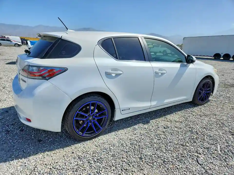 JTHKD5BHXC2100627 2012 LEXUS CT 200-2
