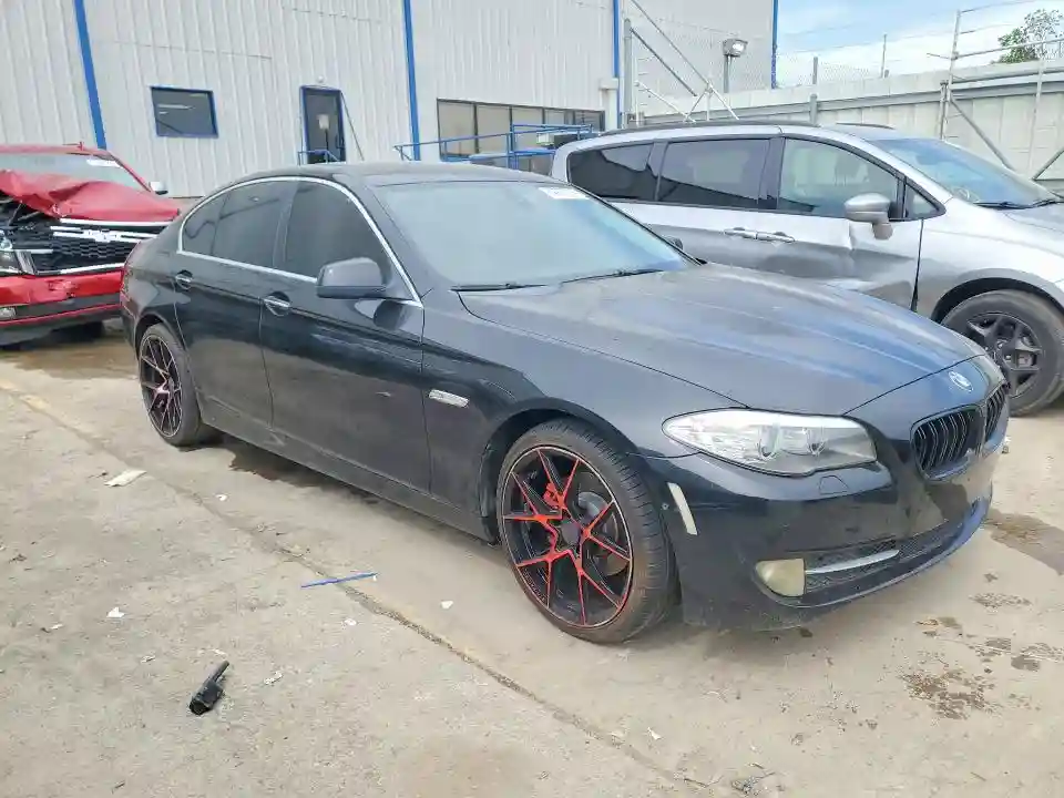 WBAFR1C5XBC737346 2011 BMW 5 SERIES-3