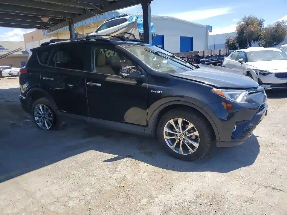 JTMDJREV7JD158305 2018 TOYOTA RAV4-3
