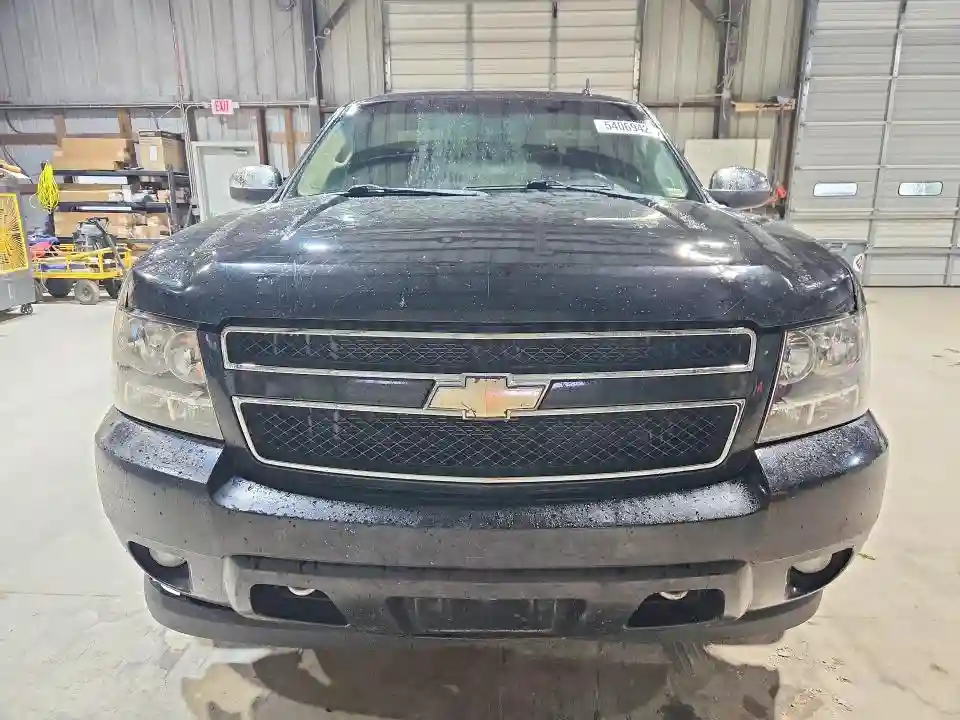 1GNSKKE38BR233955 2011 CHEVROLET SUBURBAN-4
