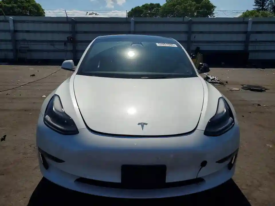 5YJ3E1EB6PF393626 2023 TESLA MODEL 3-4