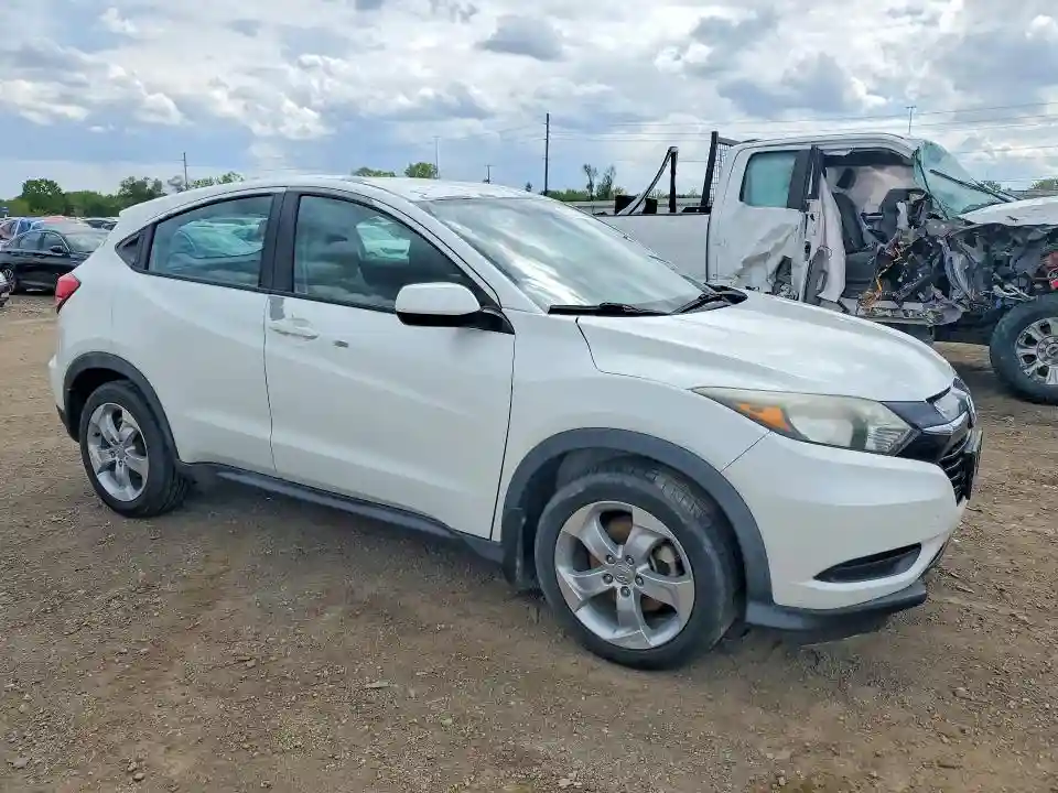 3CZRU6H37GM749604 2016 HONDA HR-V-3