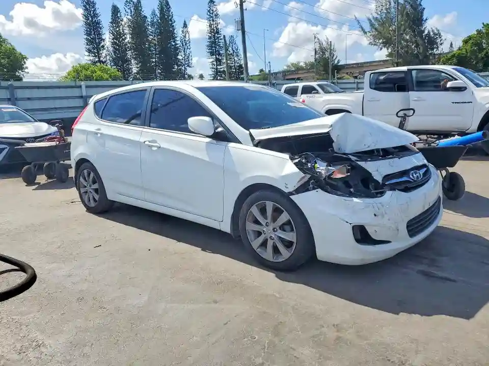 KMHCU5AE7DU097443 2013 HYUNDAI ACCENT-3