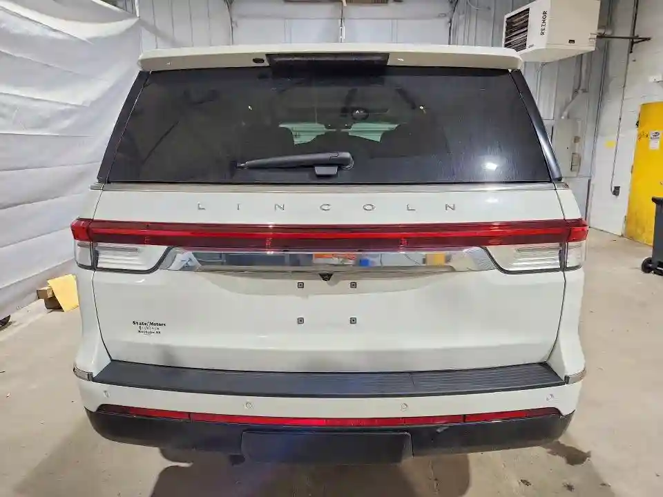 5LMJJ2LG6PEL04123 2023 LINCOLN NAVIGATOR-5