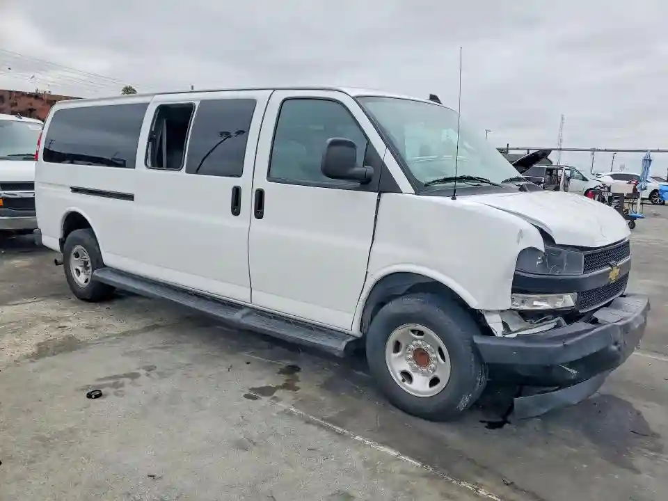 1GAZGNFP3P1234182 2023 CHEVROLET EXPRESS-3