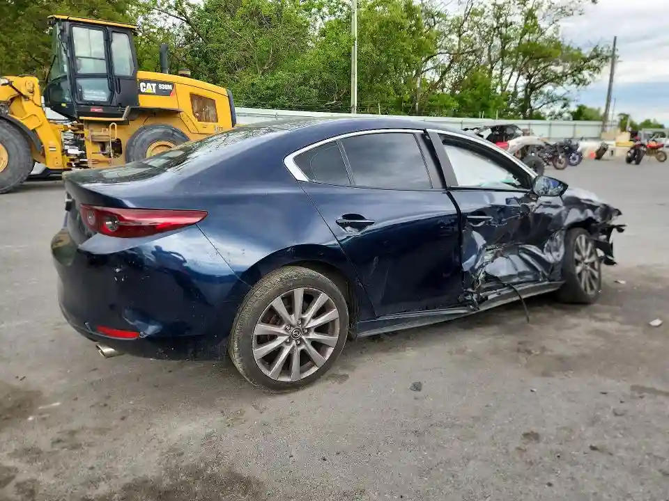 JM1BPABL4M1333917 2021 MAZDA 3-2