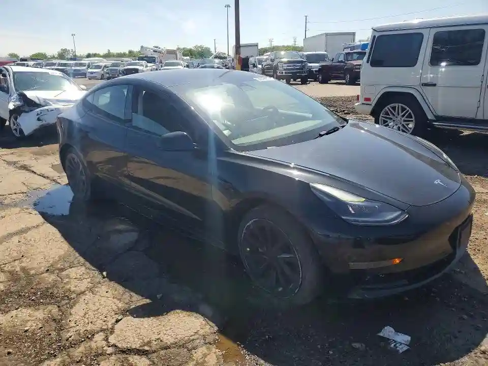 5YJ3E1EA1NF189868 2022 TESLA MODEL 3-3