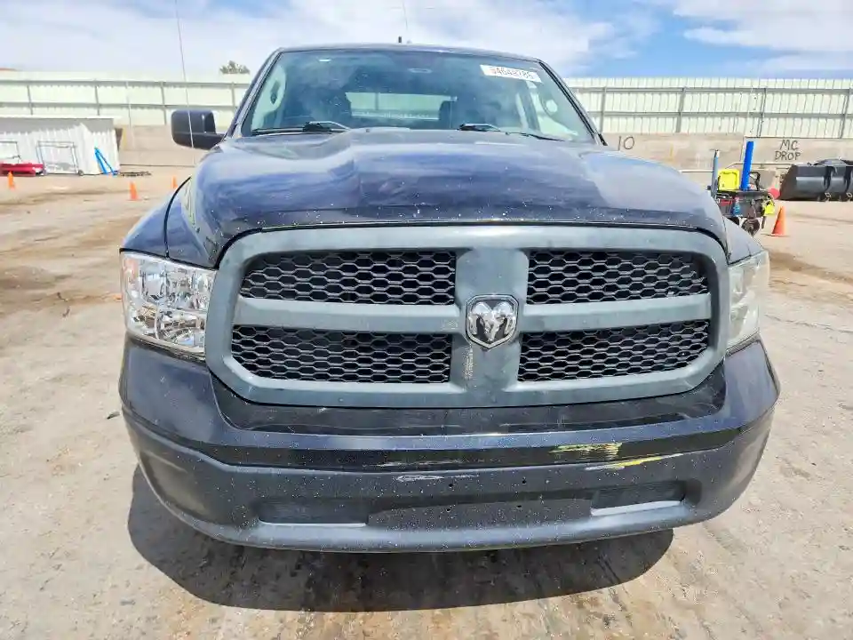 1C6RR7XTXHS818879 2017 RAM 1500-4