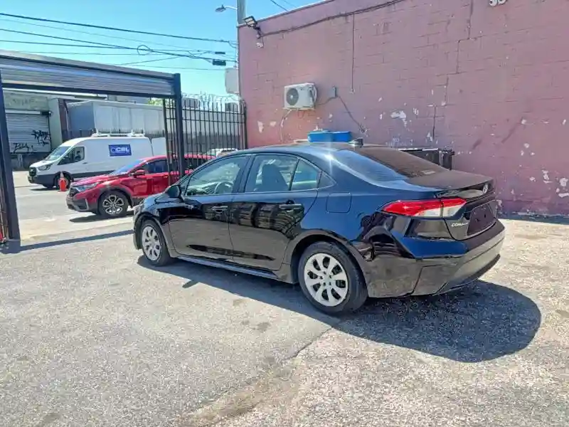 JTDEPMAE7MJ144762 2021 TOYOTA COROLLA-2