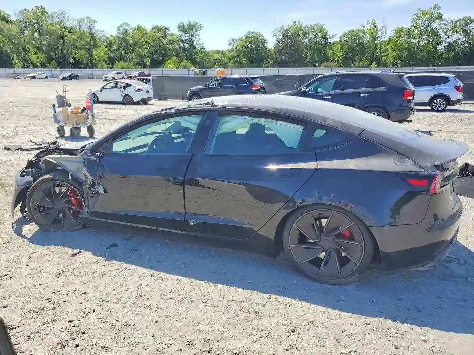5YJ3E1ET4SF036138 2025 TESLA MODEL 3-1
