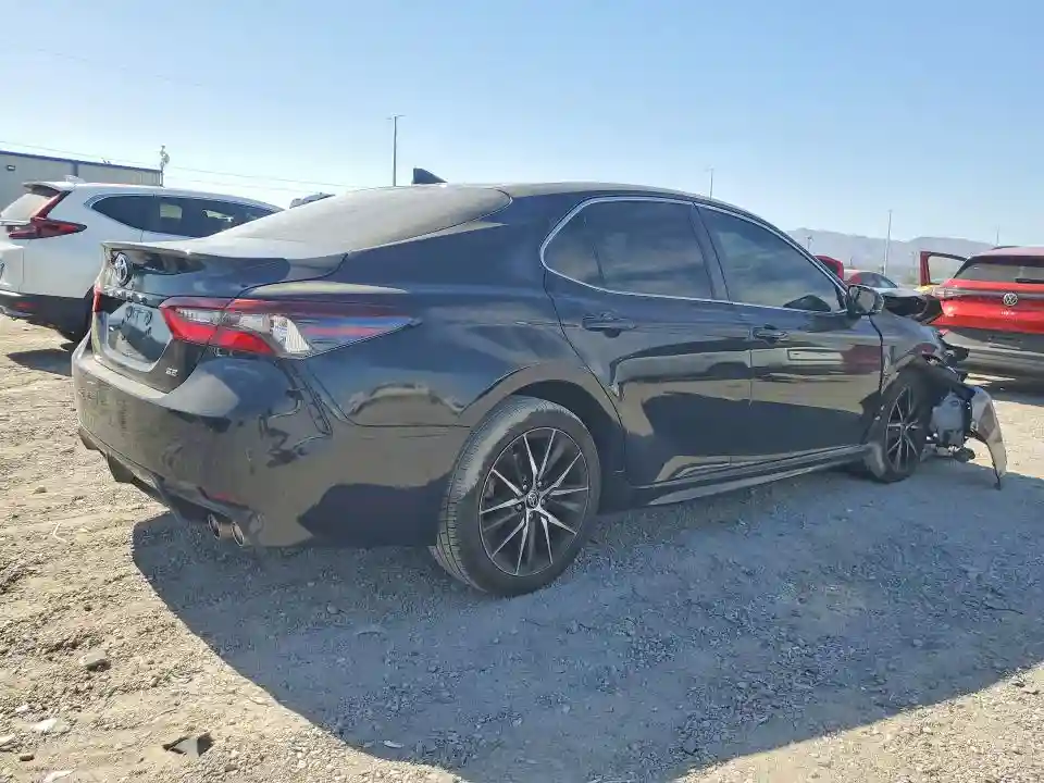 4T1G11AK3NU623772 2022 TOYOTA CAMRY-2