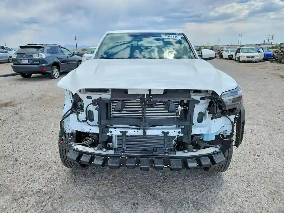 3TMLB5JN0SM094752 2025 TOYOTA TACOMA-4