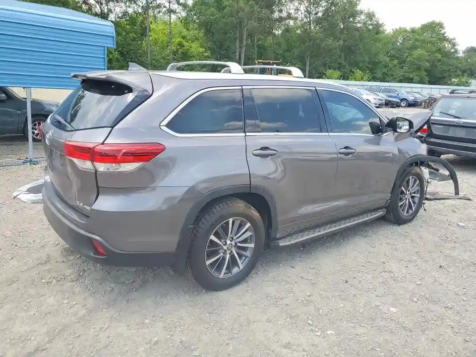 5TDJZRFH4HS465143 2017 TOYOTA HIGHLANDER-2