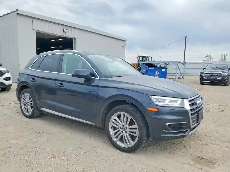 WA1CNAFY3J2234649 2018 AUDI Q5-3