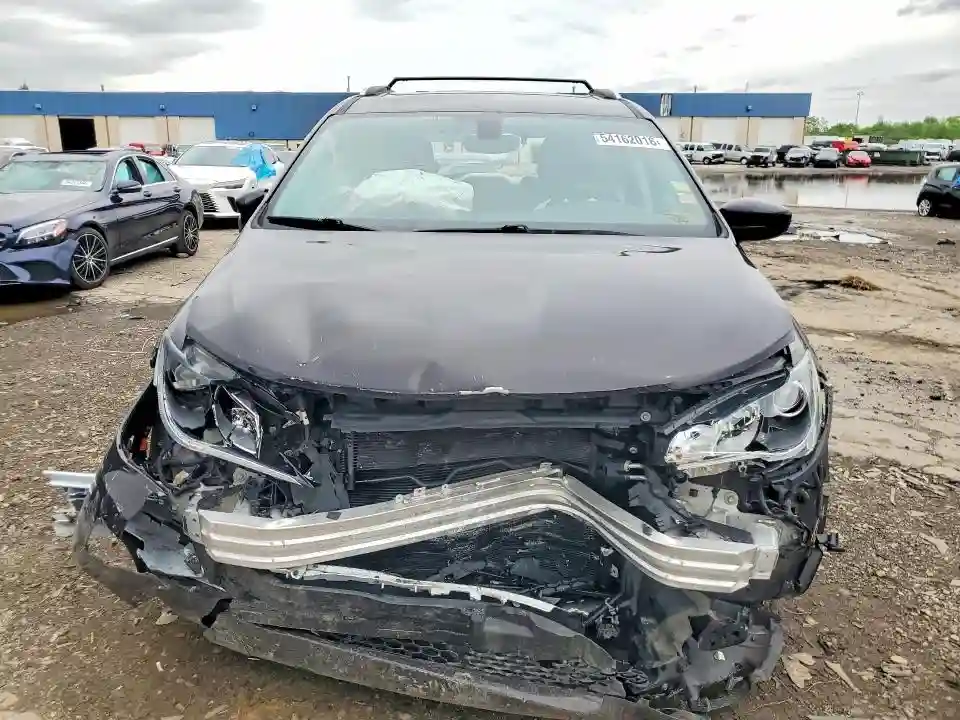 2C4RC1BG0KR549043 2019 CHRYSLER PACIFICA-4