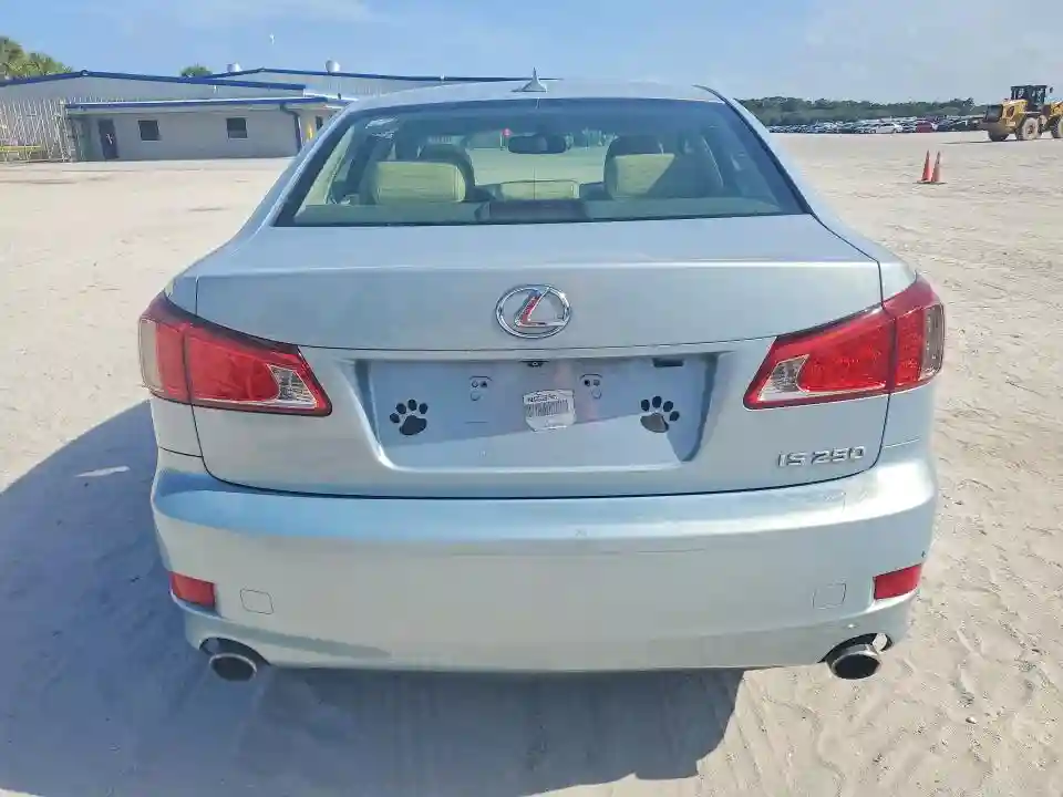 JTHBF5C26D5185339 2013 LEXUS IS-5