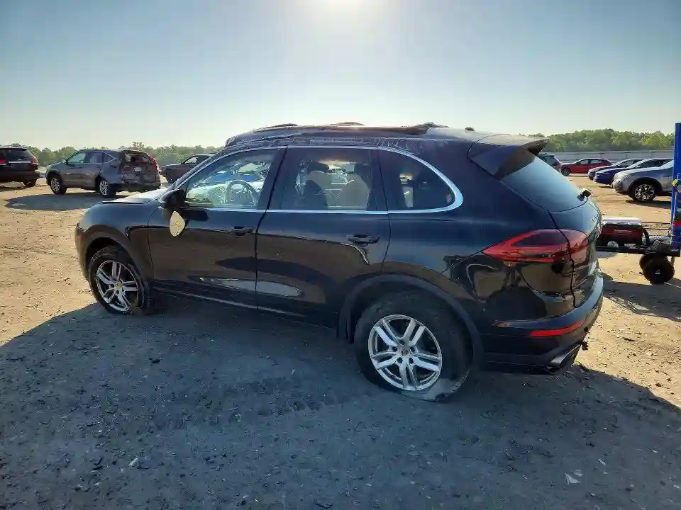 WP1AA2A26HKA91660 2017 PORSCHE CAYENNE-1