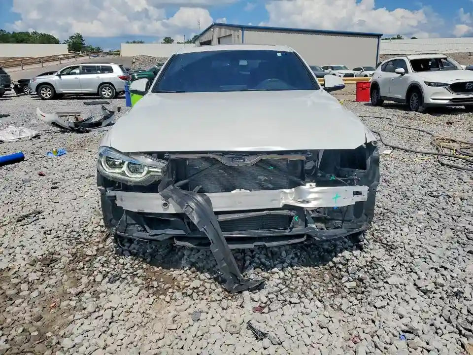 WBA8D9G3XHNU66025 2017 BMW 3 SERIES-4